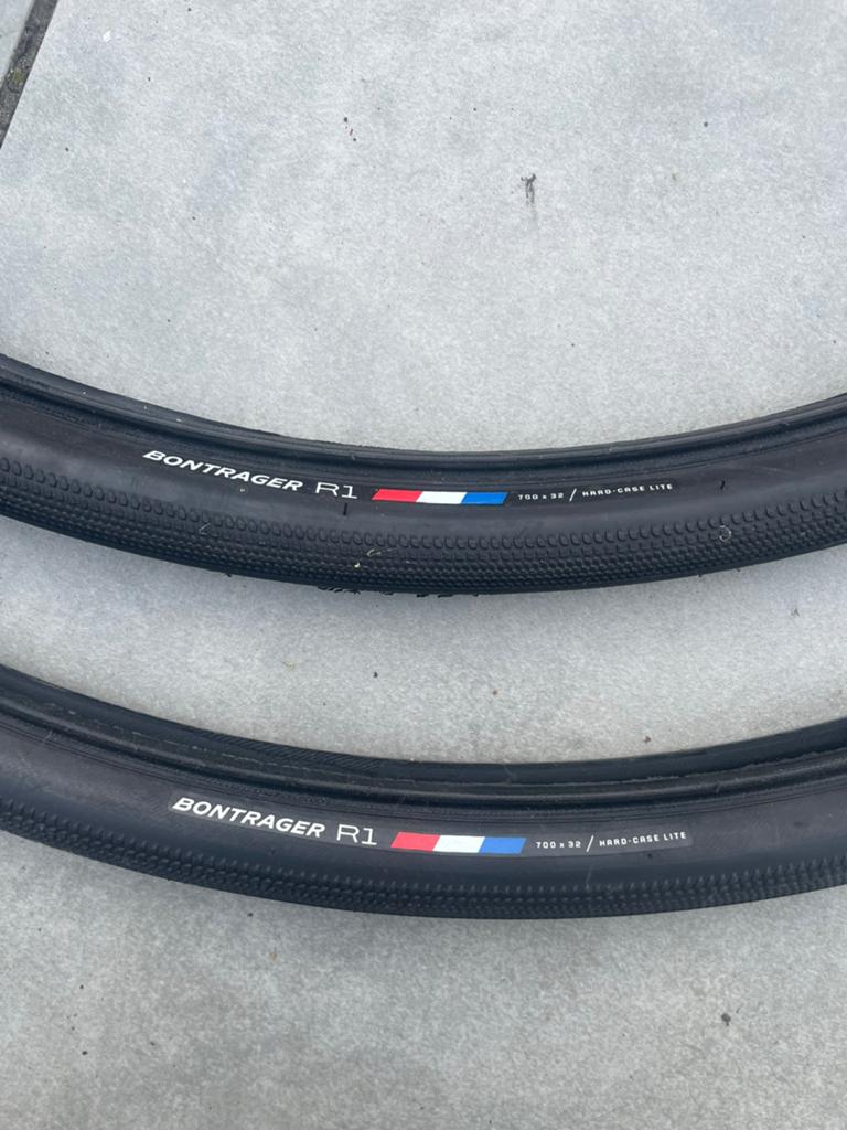 Bontrager R1 racefiets banden, Ophalen, Zo goed als nieuw