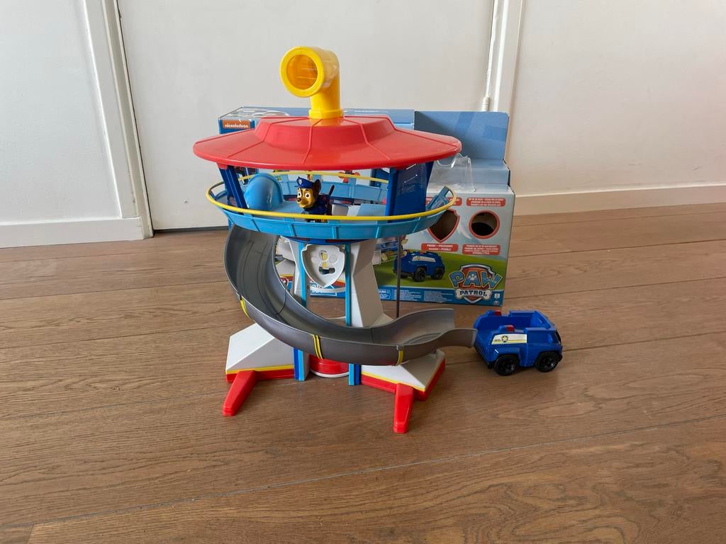 Paw Patrol Uitkijktoren Speelset met Chase en Voertuig, Ophalen, Zo goed als nieuw, Jongen of Meisje