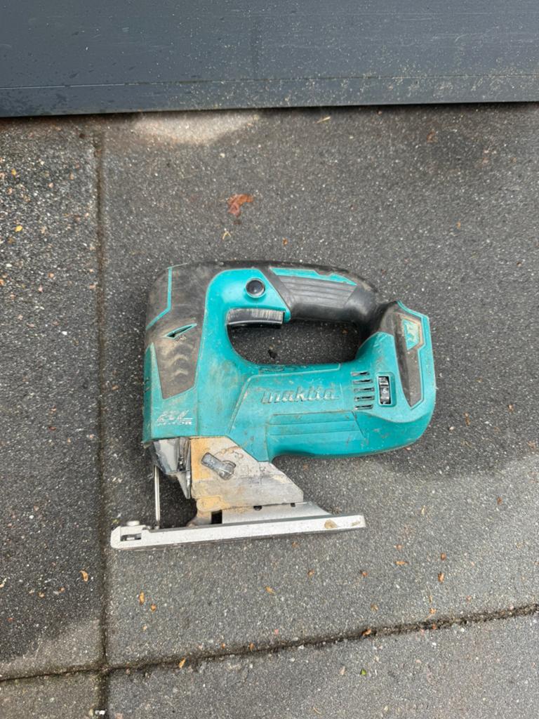 Makita decopeerzaag, Gebruikt, Decoupeerzaag, Ophalen of Verzenden, 30 tot 70 mm