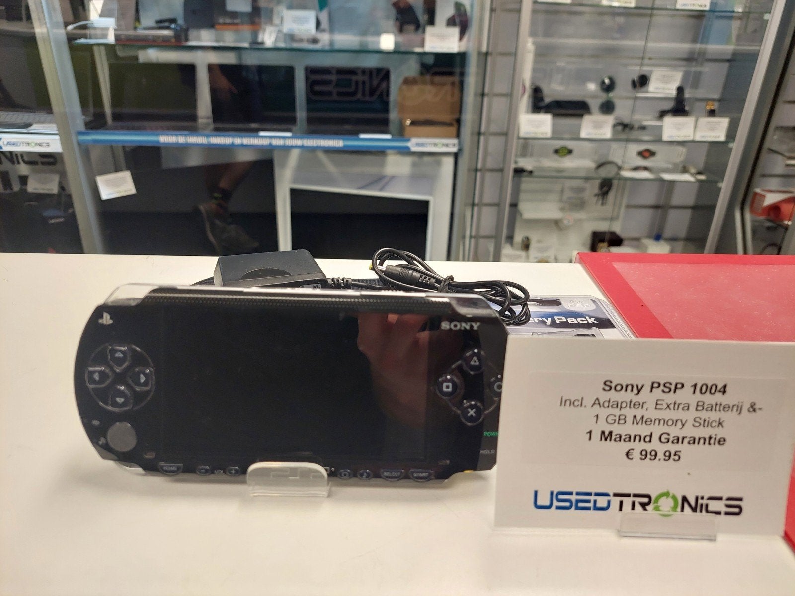 Sony PSP 1004 met adapter, extra batterij, Ophalen of Verzenden, Gebruikt, Zwart, Overige modellen