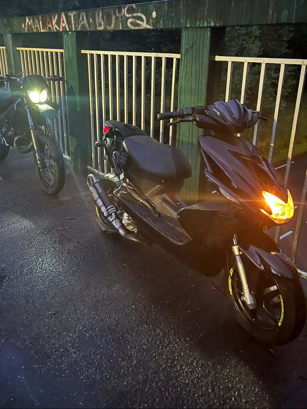 Yamaha aerox 50 cc 2 takt, Fietsen en Brommers, Ophalen, Tweetakt, Gebruikt, Aerox