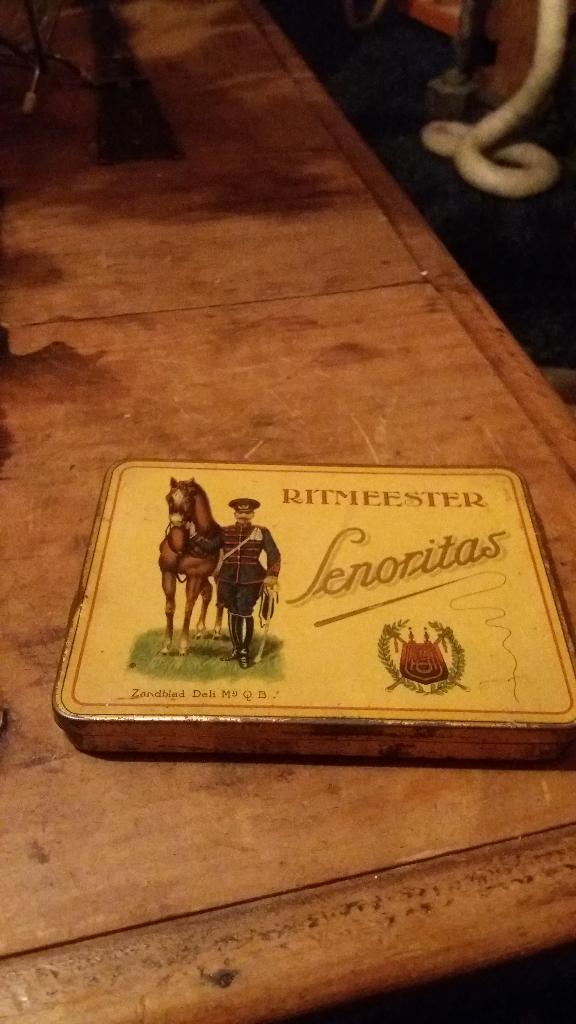 sigarenblik ritmeester senoritas, Verzamelen, Ophalen of Verzenden, Gebruikt, Overige
