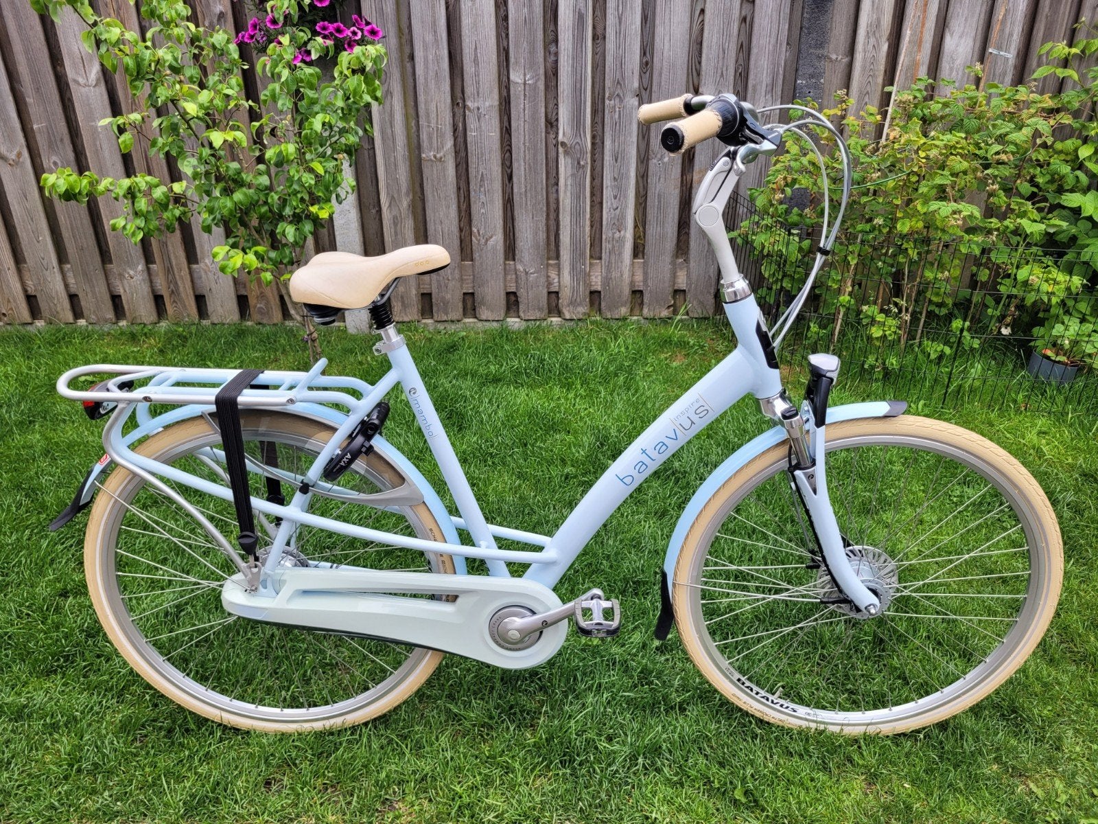 Batavus Mambo Inspire D57 als
nieuw! 7 versn en naafdynamo, Fietsen en Brommers, Fietsen | Dames | Damesfietsen, Ophalen, Versnellingen