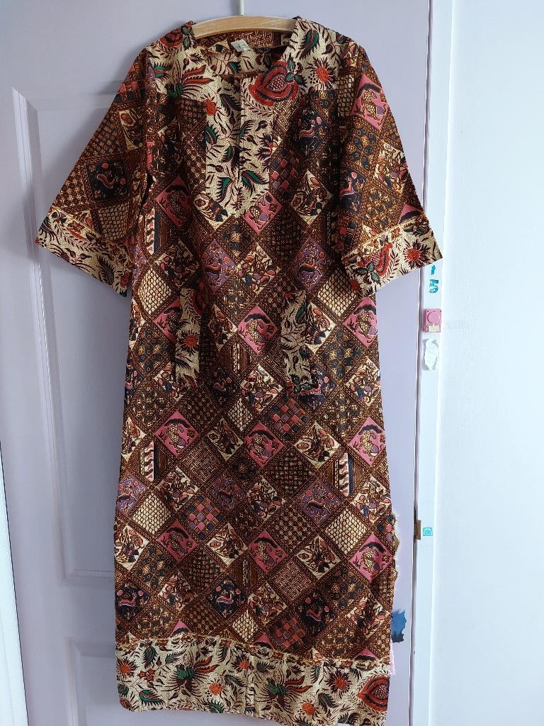 Lange jurk *Afrikaanse print*, Kleding | Dames, Jurken, Maat 38/40 (M), Bruin, Ophalen of Verzenden, Gedragen