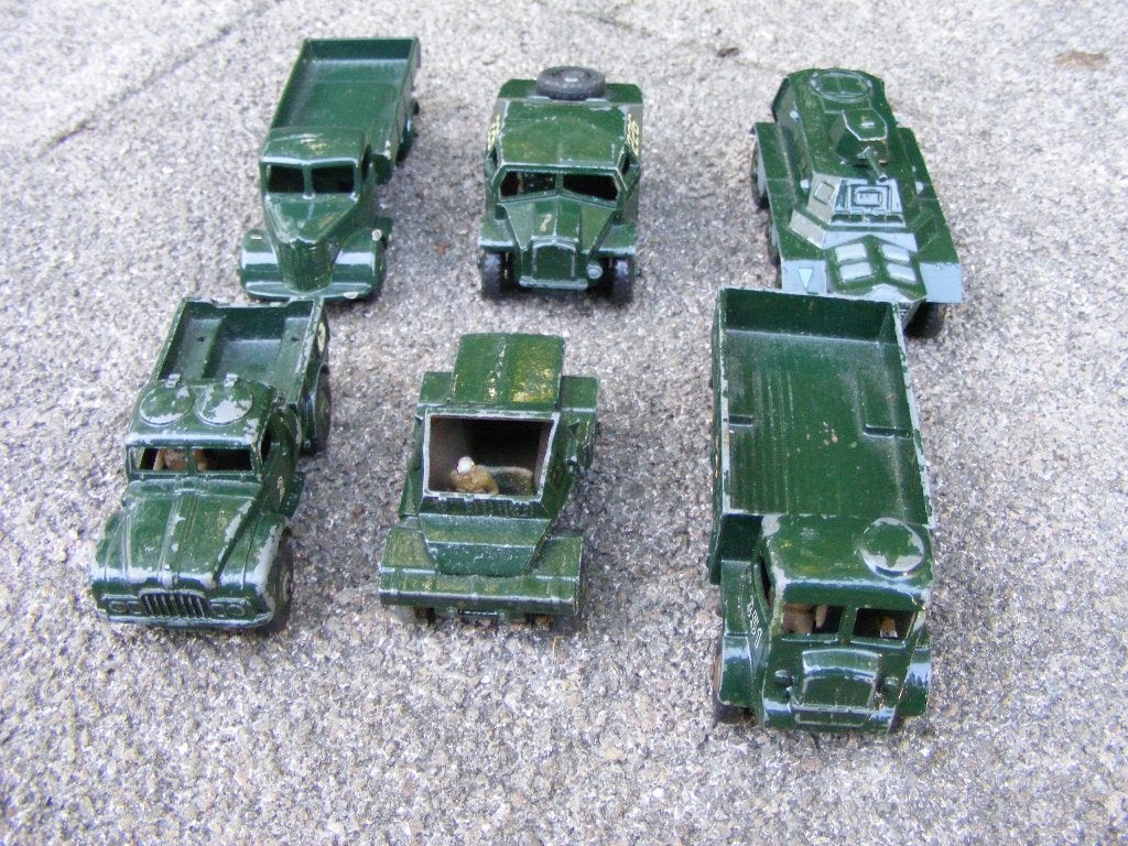 6x dinky toys leger army overgeschilderd, Ophalen of Verzenden, Gebruikt, Bus of Vrachtwagen, Dinky Toys