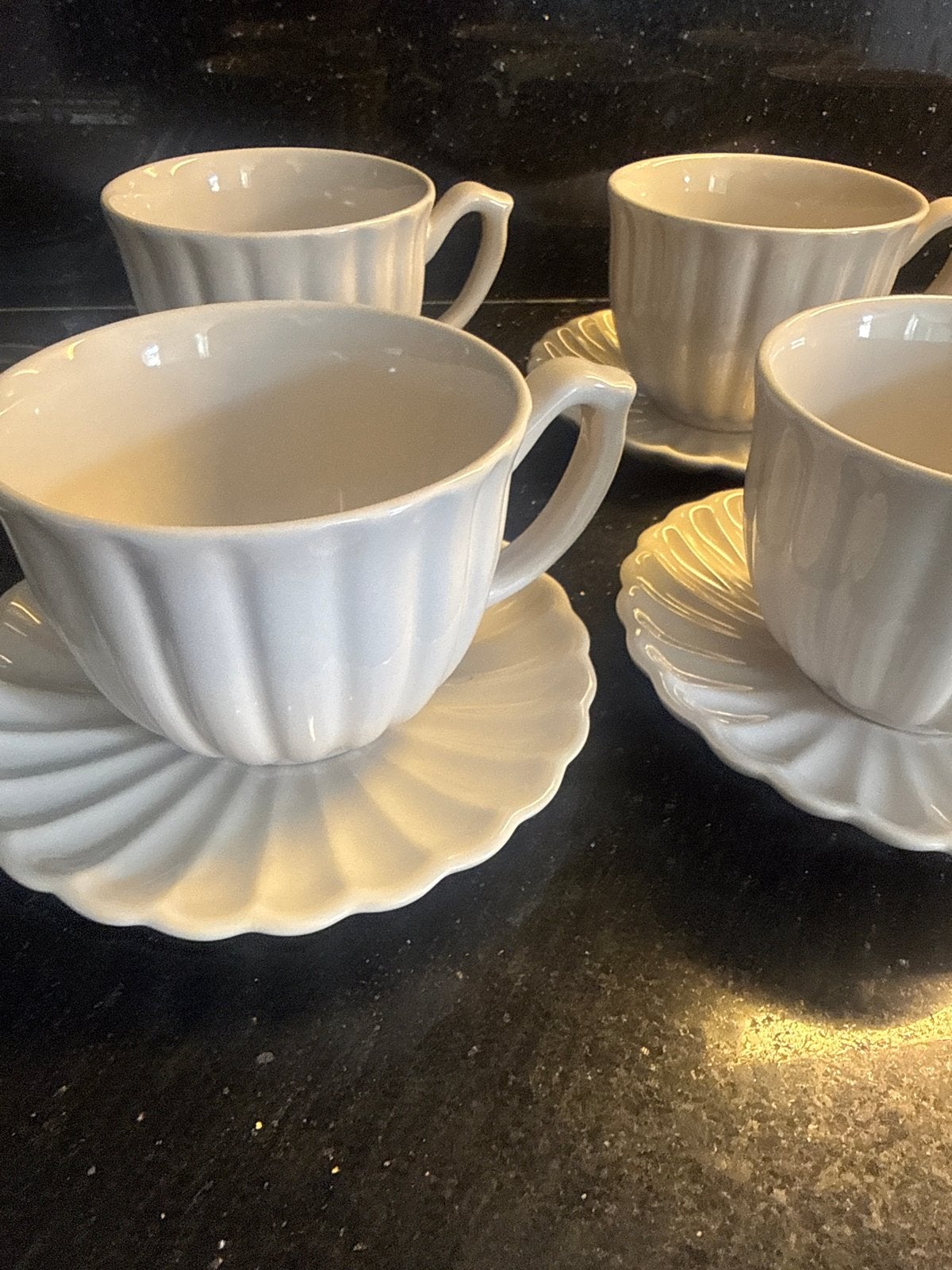 6 Grote Kop en Schotel Set - H&M Home, Huis en Inrichting, Ophalen of Verzenden, Zo goed als nieuw, Overige merken, Kop(pen) en/of Schotel(s)