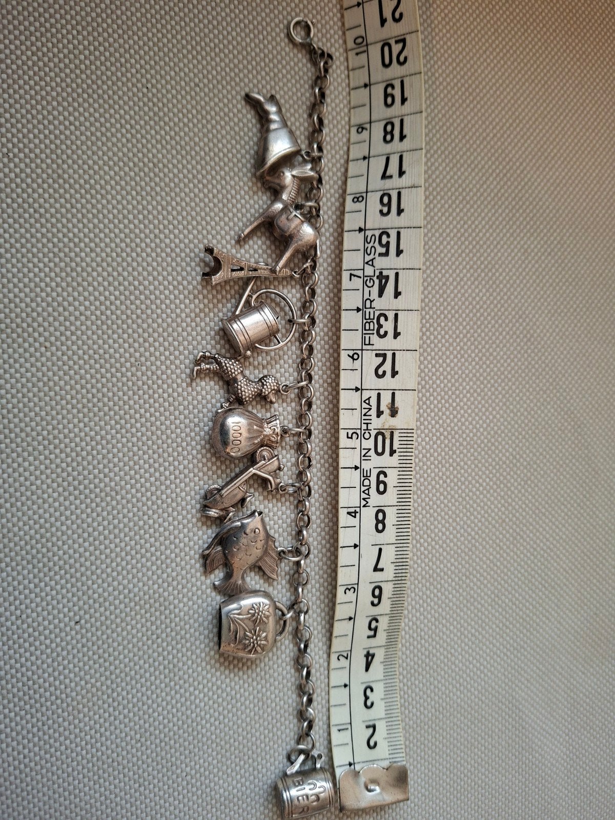 Vintage Zilveren Bedelarmband met Diverse Bedels, Gebruikt, Ophalen of Verzenden, Met bedels of kralen, Zilver