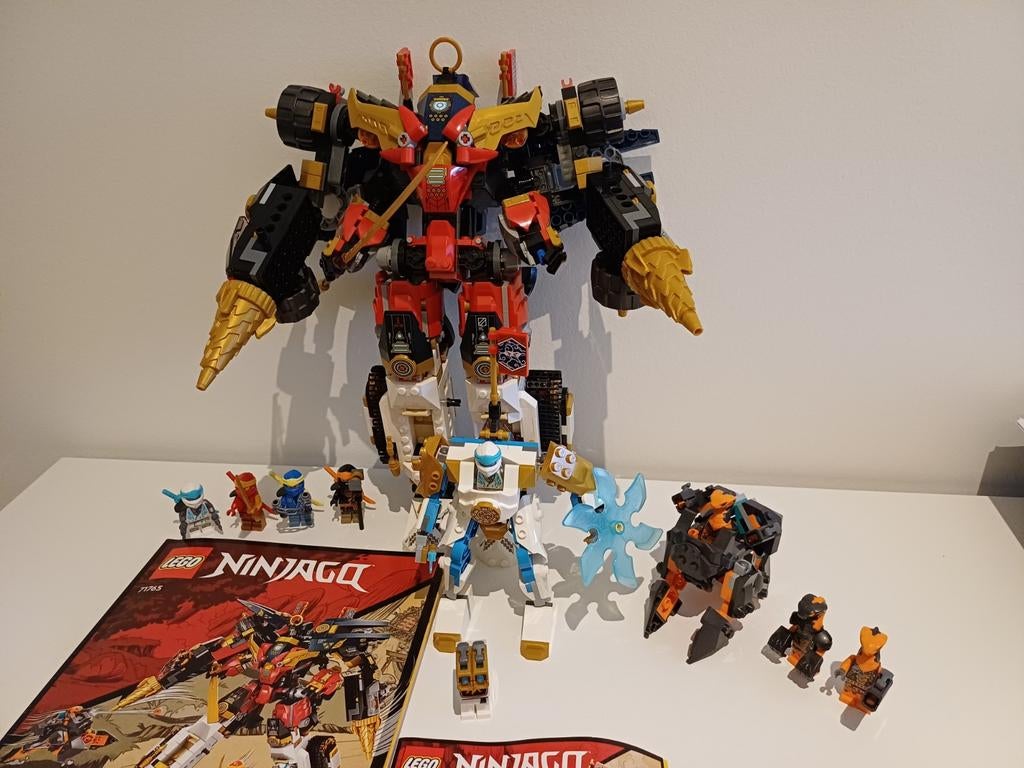 Te koop: Ninjago set 71765 en 71761., Kinderen en Baby's, Speelgoed | Duplo en Lego, Lego, Ophalen of Verzenden, Zo goed als nieuw