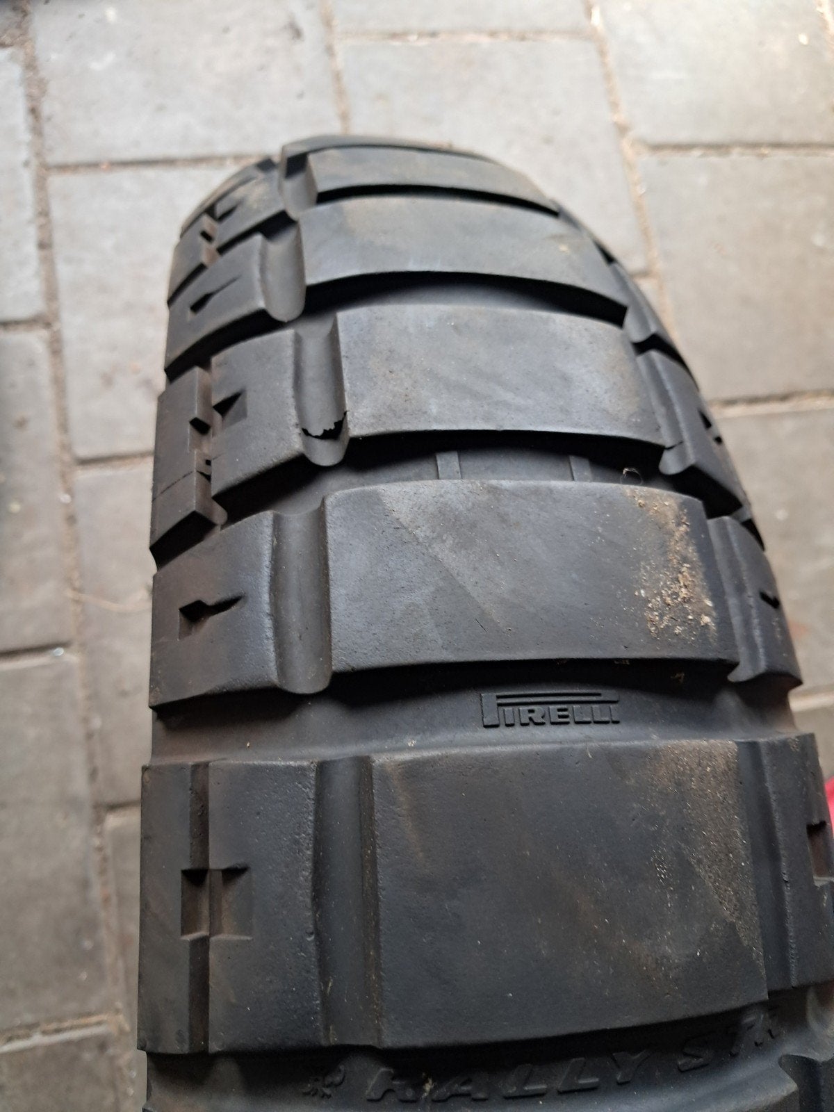 Motorband 150/70/18, Ophalen