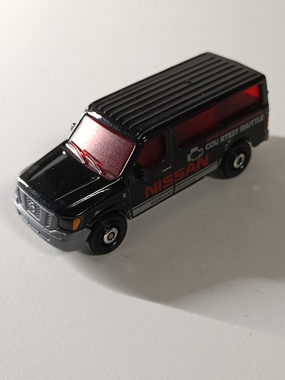 Matchbox Nissan NV200 Courtesy Shuttle, Ophalen of Verzenden, Zo goed als nieuw, Auto