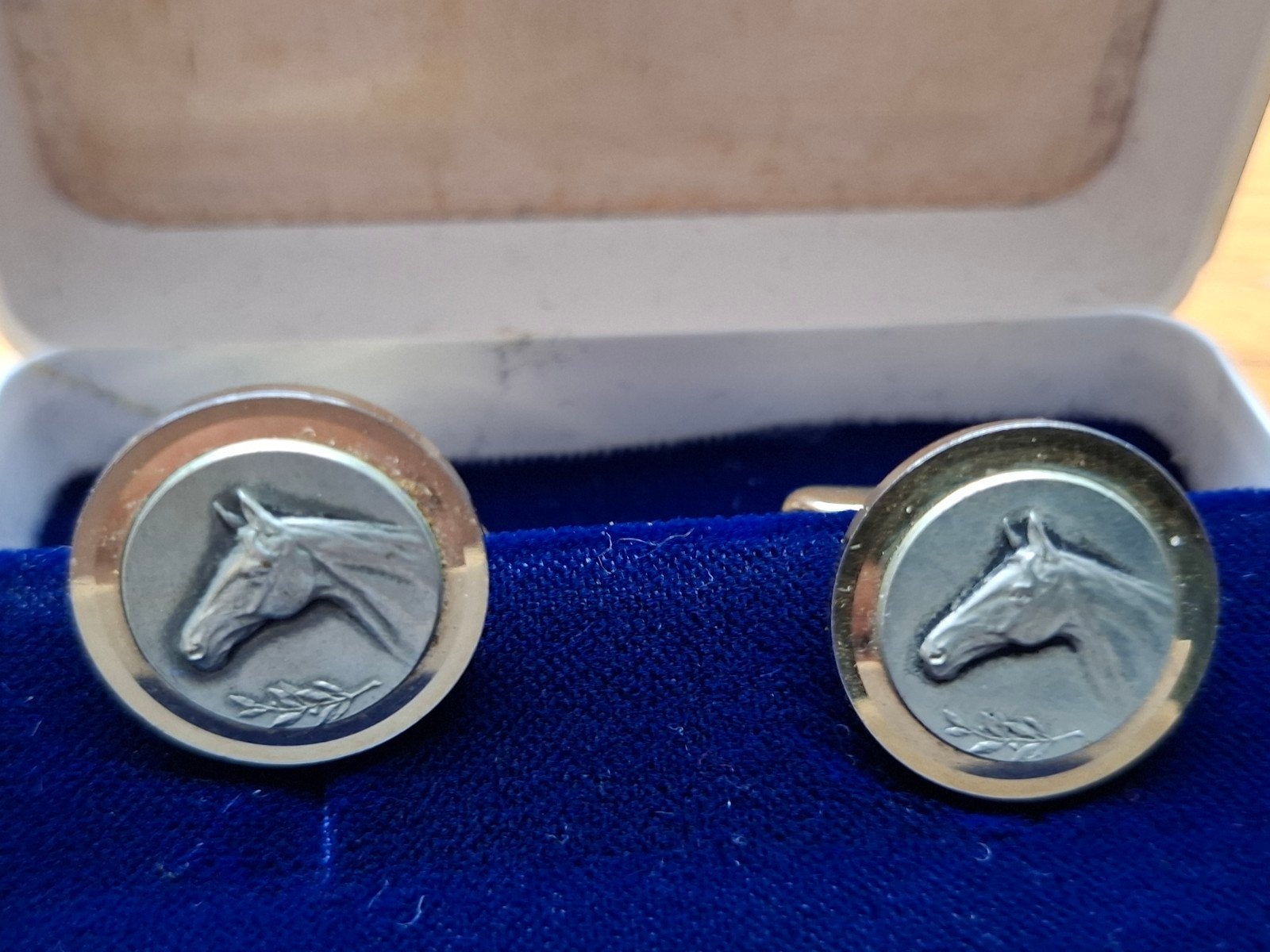 Vintage Manchetknopen met Paardenhoofd - Verguld, Ophalen of Verzenden, Gebruikt, Overige materialen, Verguld