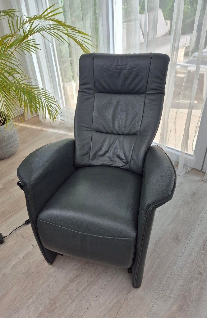 Sta Op Stoel - Relax Fauteuil - Leer  - Elektrisch, Ophalen, Zo goed als nieuw, 50 tot 75 cm, Leer