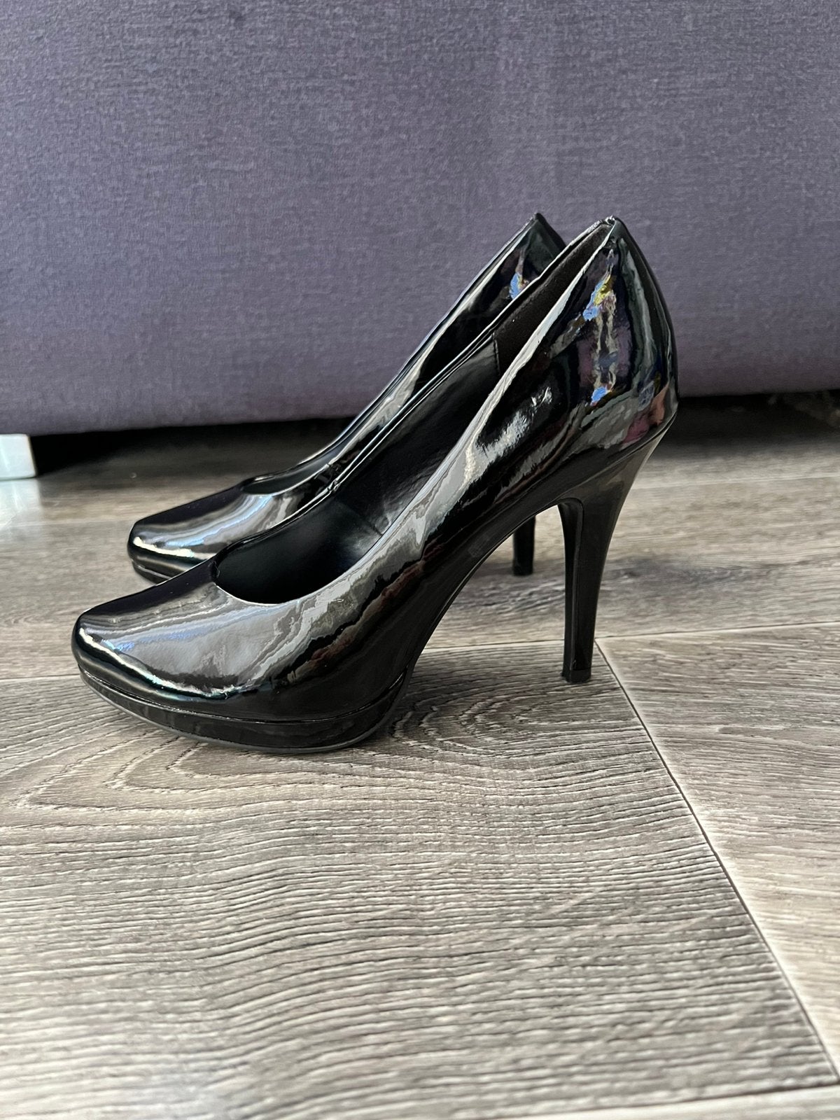 Van Haren / graceland lakzwarte hoge pumps - maat 37, Pumps, Zwart, Ophalen of Verzenden, Gedragen