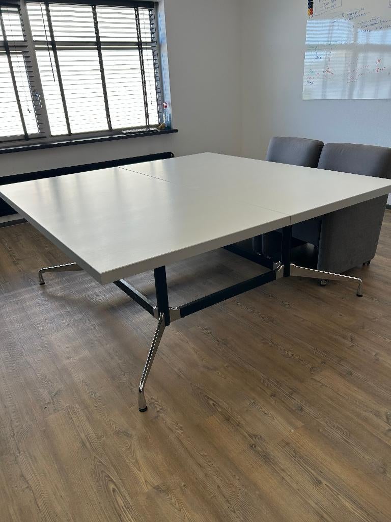 IZGS XL Vitra segmented table bureau tafel desk design Eames, Ophalen of Verzenden, Zo goed als nieuw, Nvt, Nvt