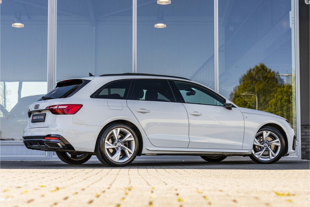 Audi A4 Avant 40 TFSI S edition Competition | Pano | Memory, Auto's, 12 maanden, Gebruikt, 4 cilinders, A4