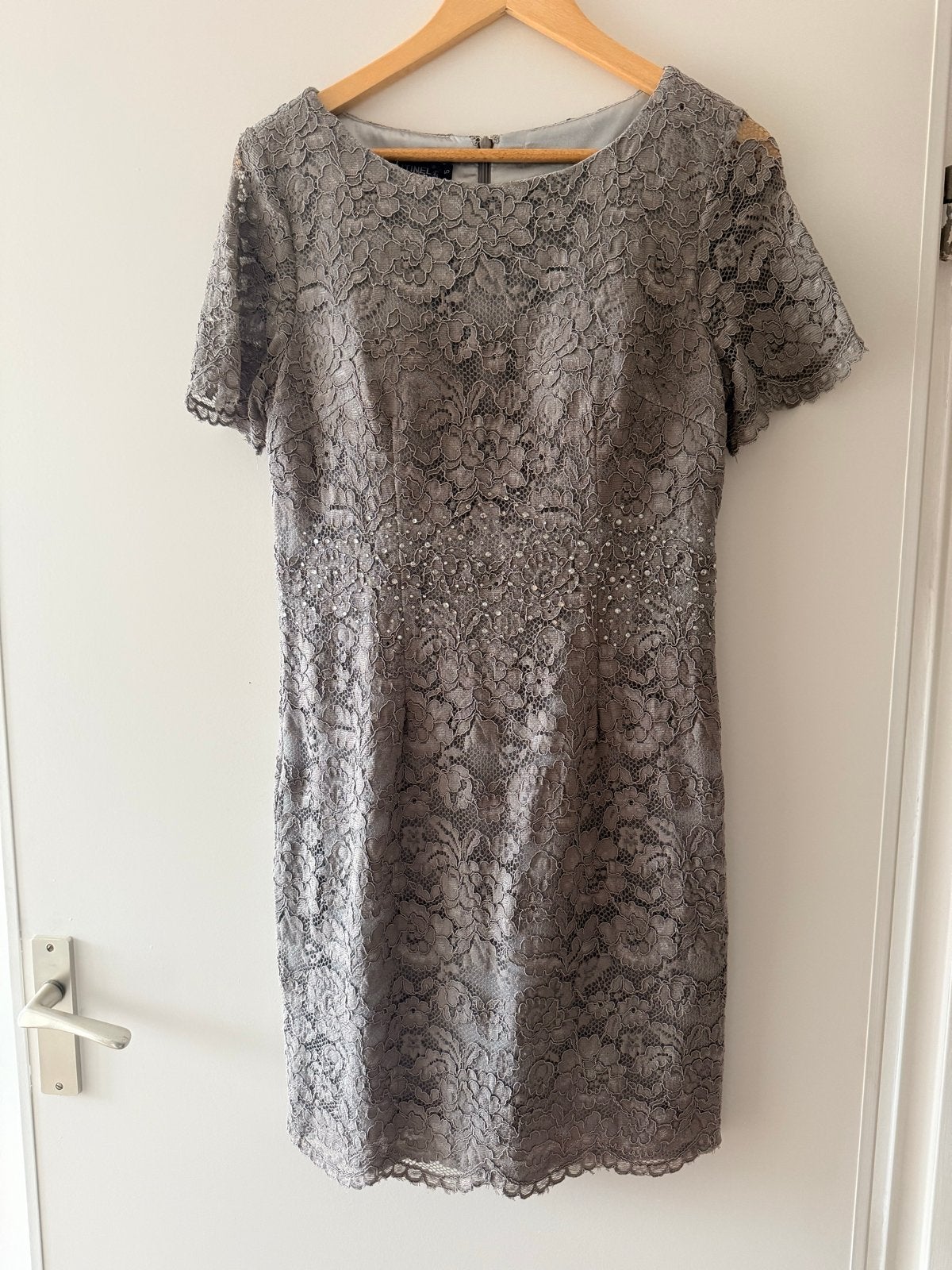 Lautinel Kanten Jurk Grijs met Strass - Maat M/L, Kleding | Dames, Jurken, Maat 38/40 (M), Ophalen of Verzenden, Zo goed als nieuw