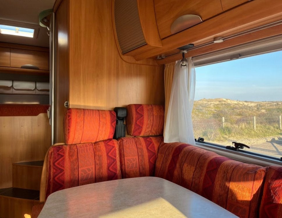 Foto 5 van Hymer B514 146pk Vastbed Hefbed XL garage 76.800km