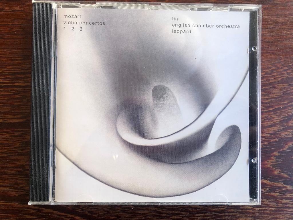 xx Mozart - Violin Concertos Lin, Leppard, English Chamber O, Cd's en Dvd's, Ophalen of Verzenden, Classicisme, Zo goed als nieuw