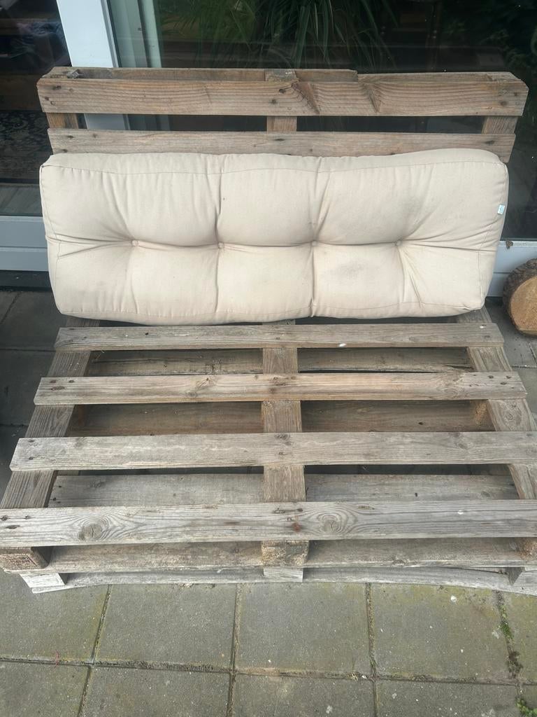 Pallet bank met 1 rugkussen, Tuin en Terras, Tuinmeubel-accessoires, Ophalen, Gebruikt