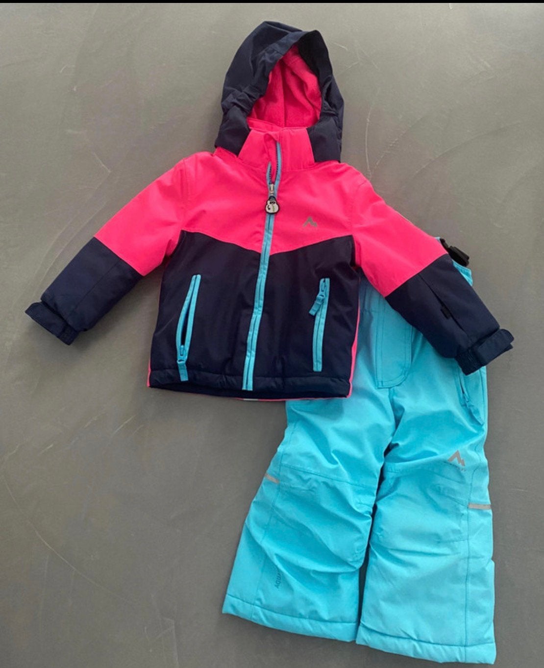 McKinley Skipak maat 92, Ophalen of Verzenden, Zo goed als nieuw, Meisje, Setje
