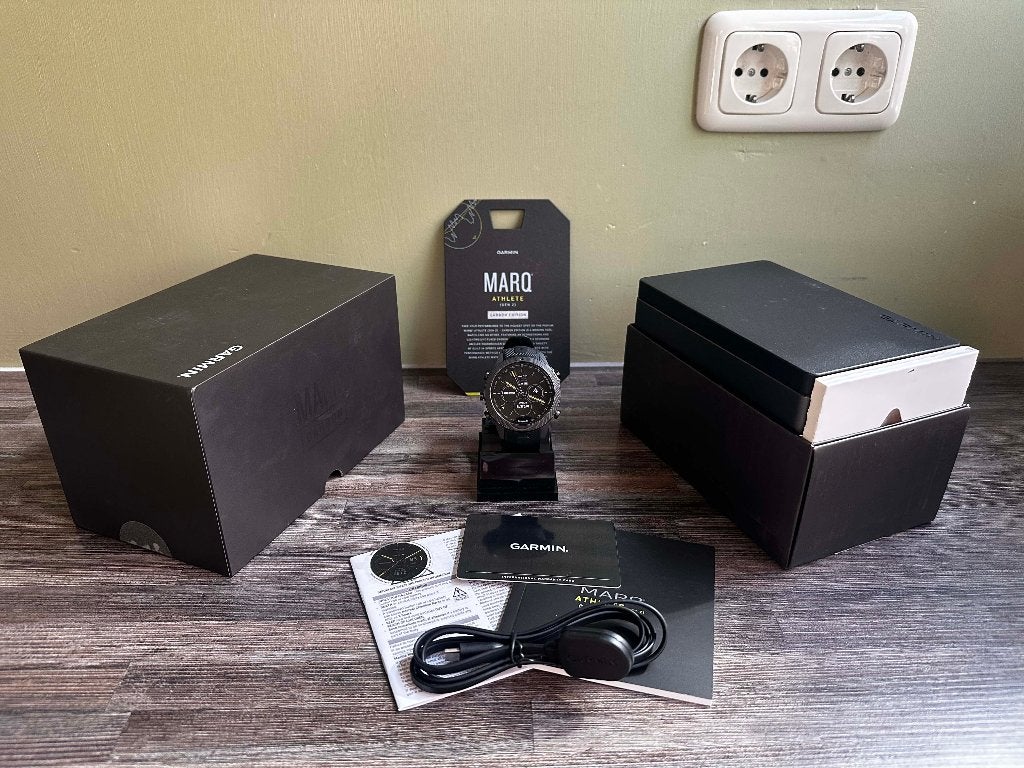 26032 Garmin Marq Athlete (gen2) Carbon Edition met garantie, Garmin Nederland BV, https://support.garmin.com/nl-NL/, Zwart, Garmin