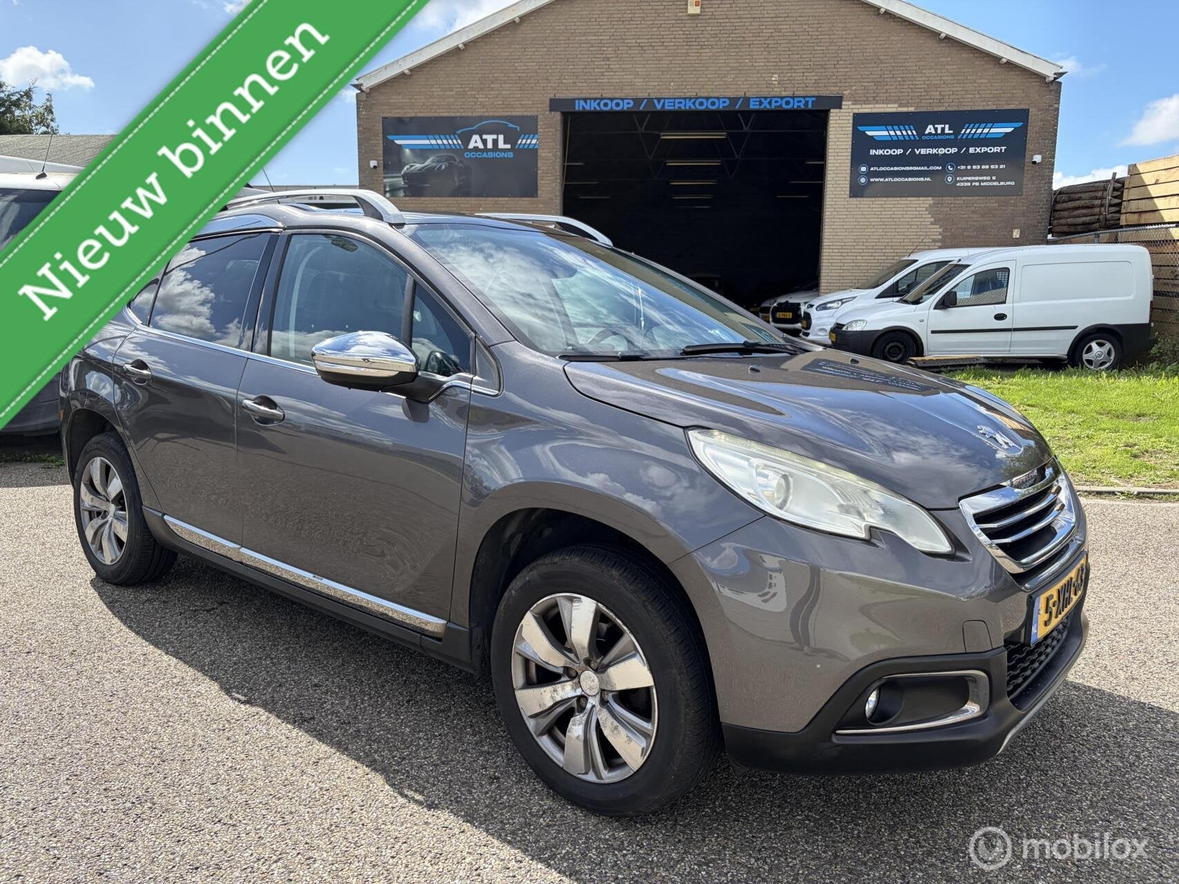 Zeer Nette Peugeot 2008 1.2 Premium LUXX PANO DEALER ONDR., Voorwielaandrijving, 1199 cc, 82 pk, Origineel Nederlands