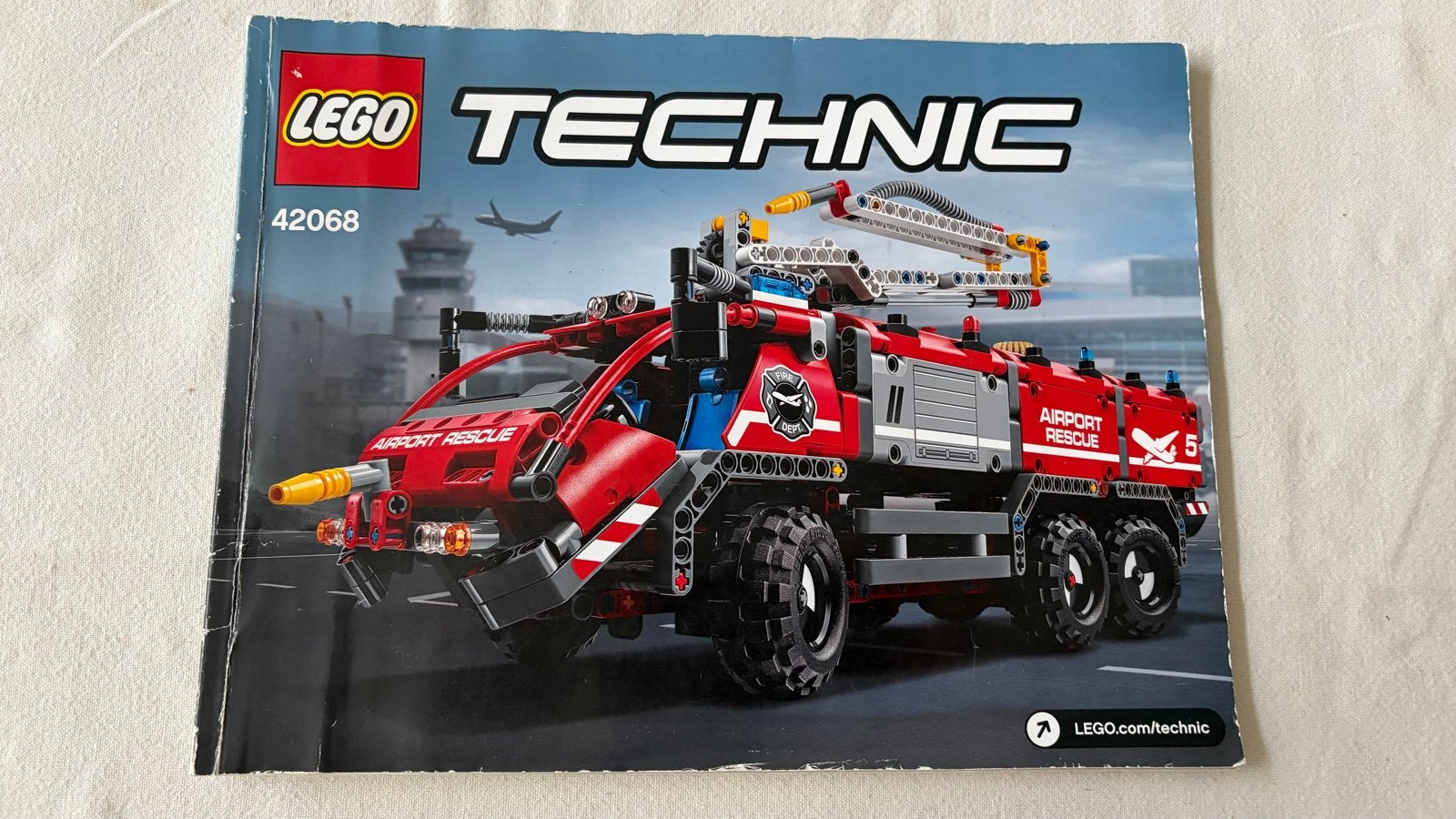 LEGO Technic 42068 Airport Reddingsvoertuig - Compleet, Ophalen of Verzenden, Gebruikt