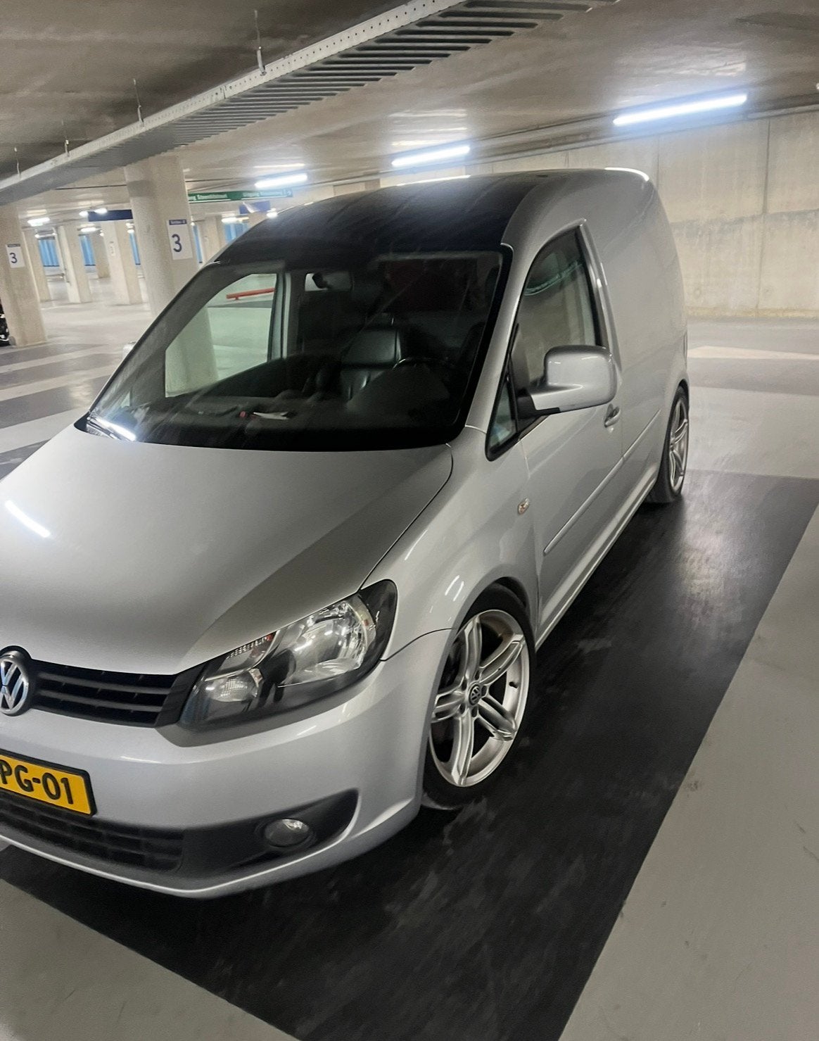 Volkswagen Caddy 1.6 D 75KW 2011, 4 cilinders, 700 kg, Volkswagen, Origineel Nederlands