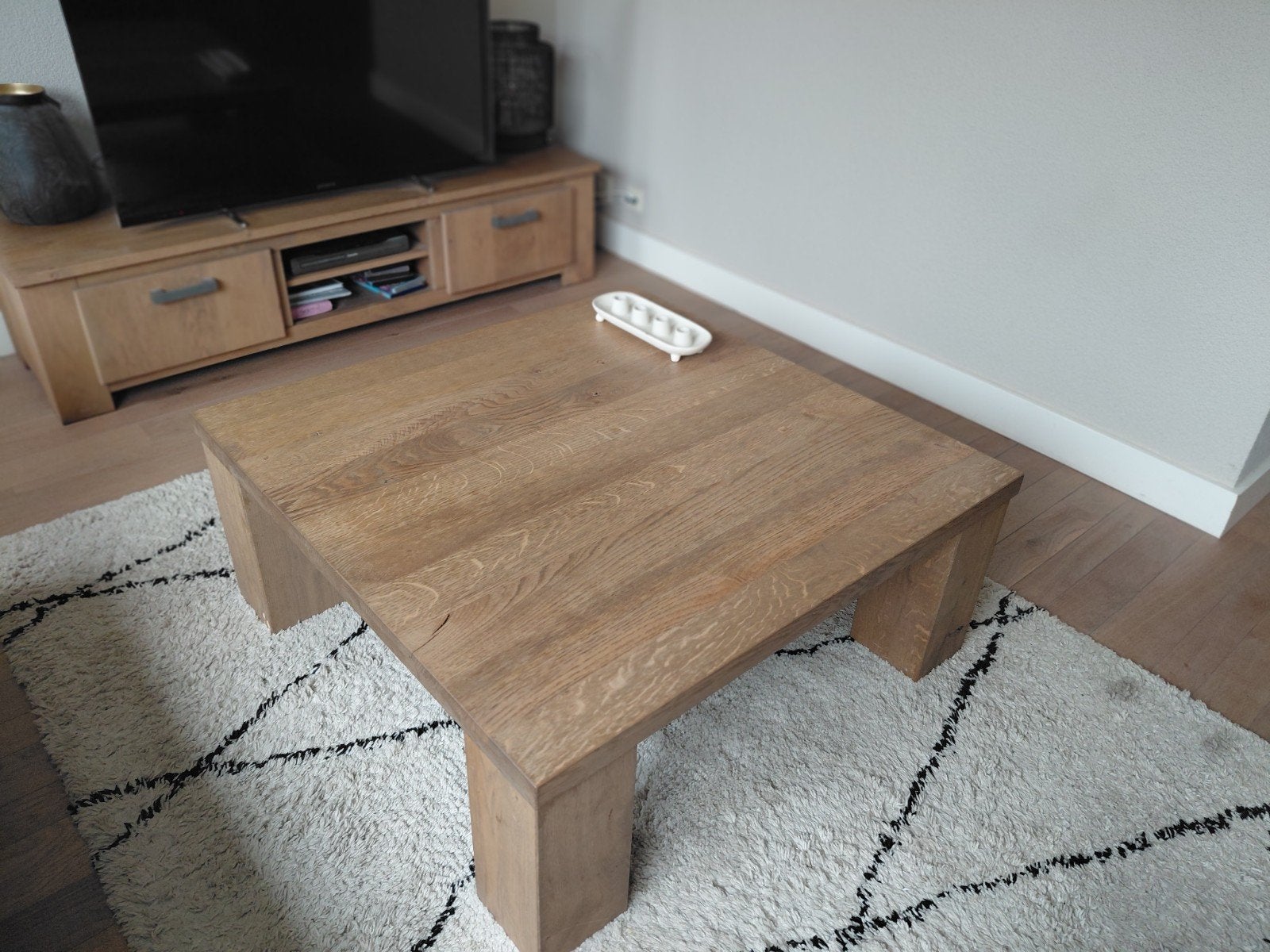 Massief Eiken Salontafel 100x100 cm, Ophalen, Gebruikt, 5 – 50, 100 tot 150 cm