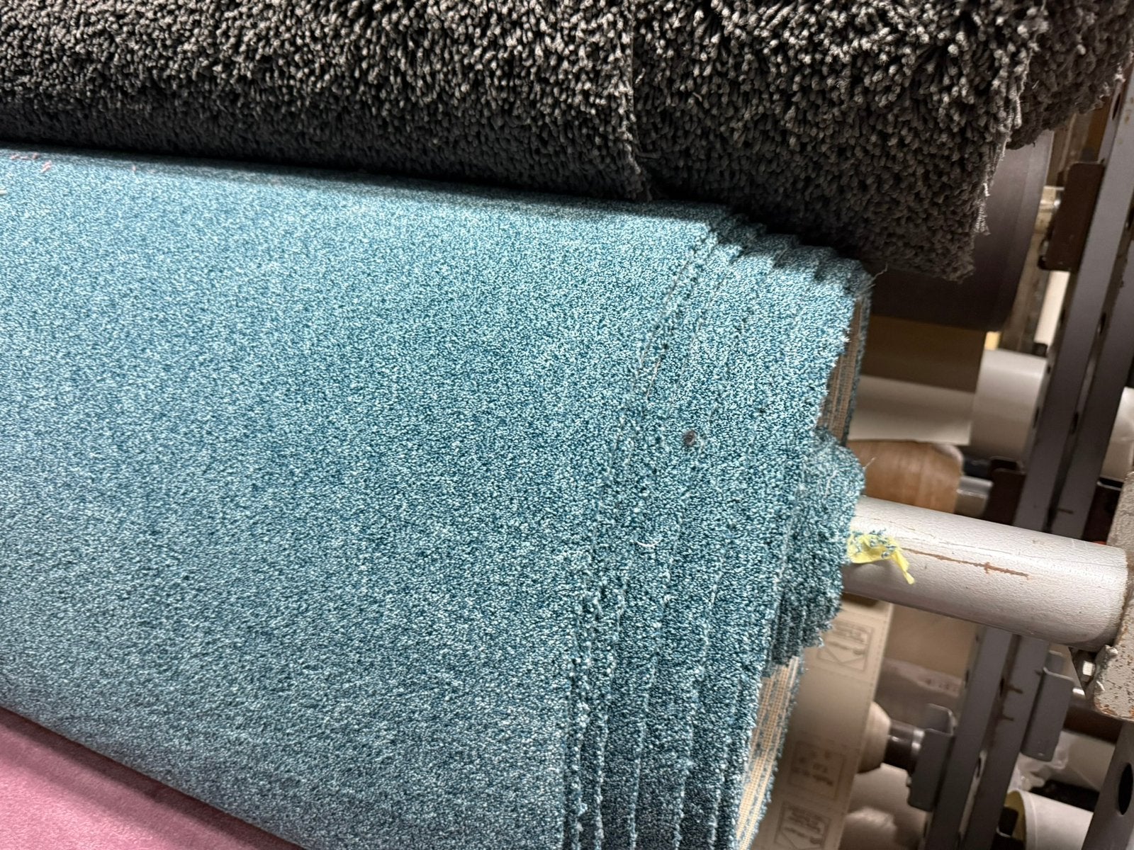 Blauw tapijt €8, Ophalen, Blauw, Rechthoekig, 200 cm of meer