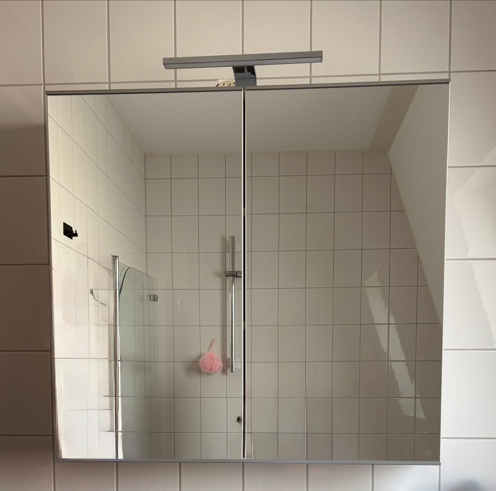 Witte IKEA spiegelkast inclusief verlichting, Huis en Inrichting, Ophalen, 50 tot 100 cm, Minder dan 25 cm, Minder dan 100 cm
