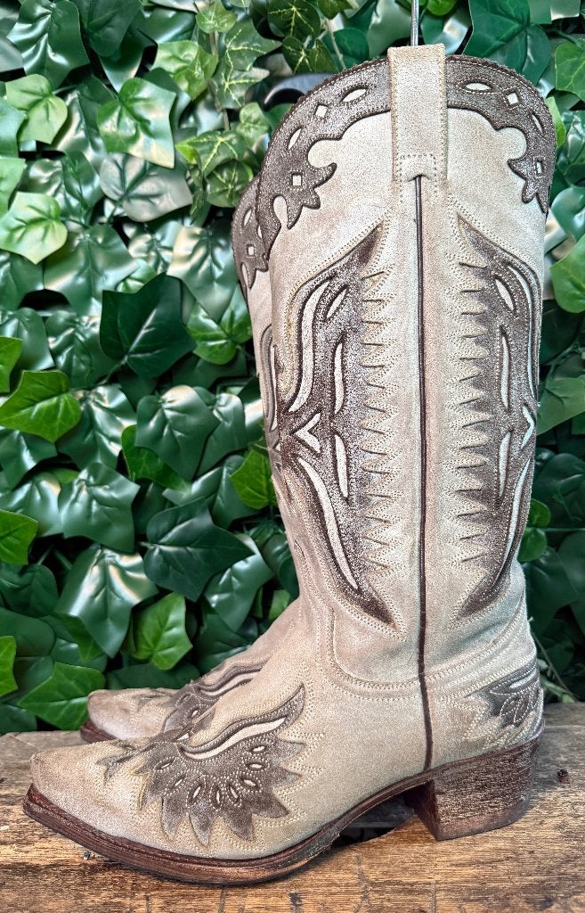 Bijna Nieuwe prachtige aparte laarzen van Sendra maat 39