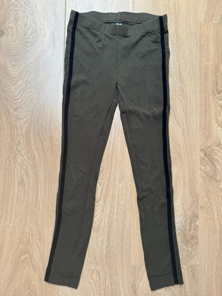 Shoeby JM legging groen met zwarte streep maat 134/140, Ophalen of Verzenden, Gebruikt, Meisje, Overige typen