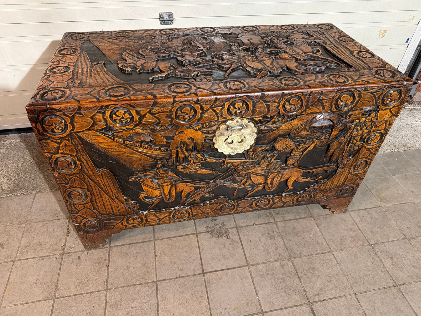 Antieke Chinese Camphor bruids Kist - Handgesneden, Antiek en Kunst, Ophalen