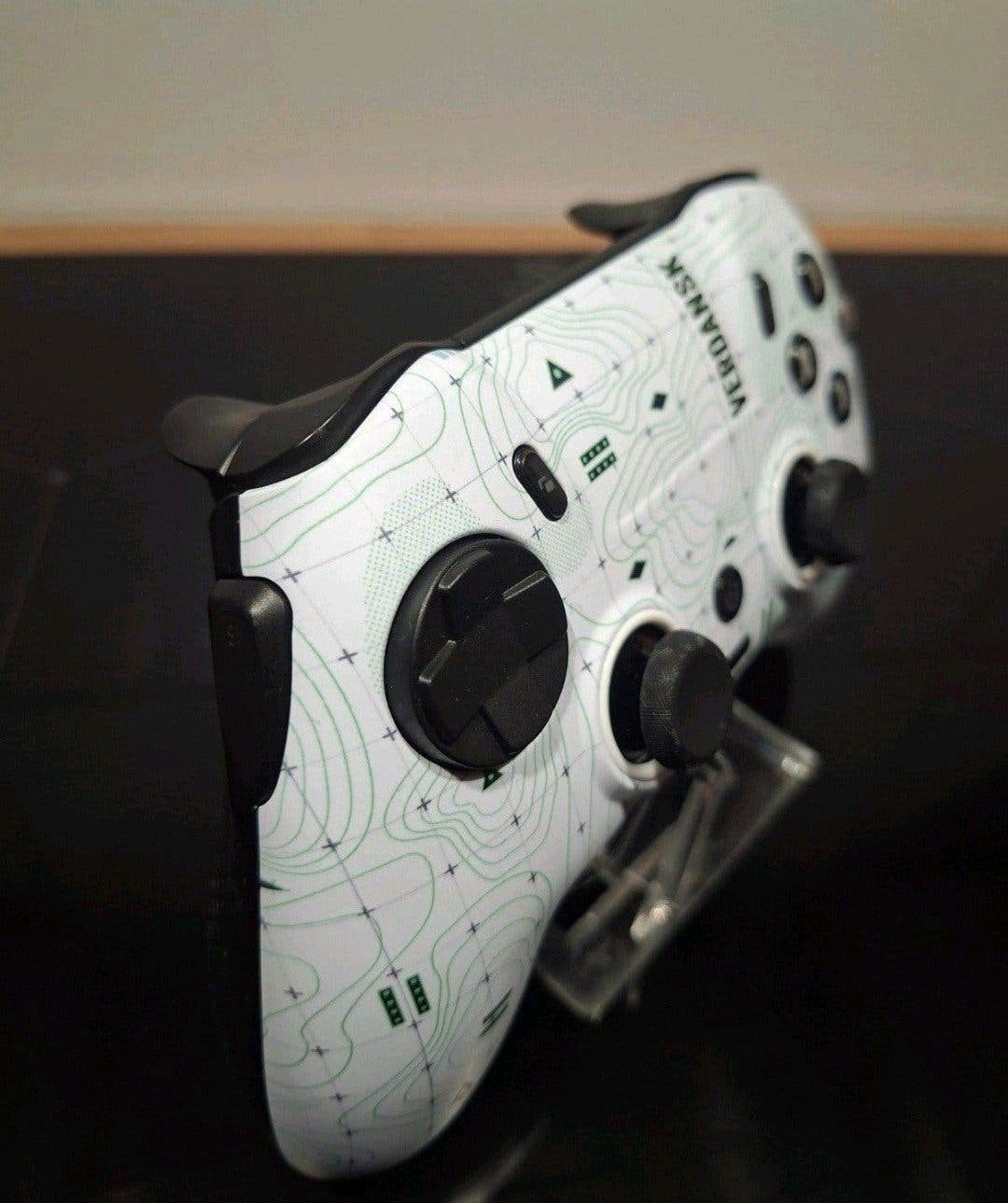 Foto 3 van SCUF Controller Xbox - Warzone Verdan