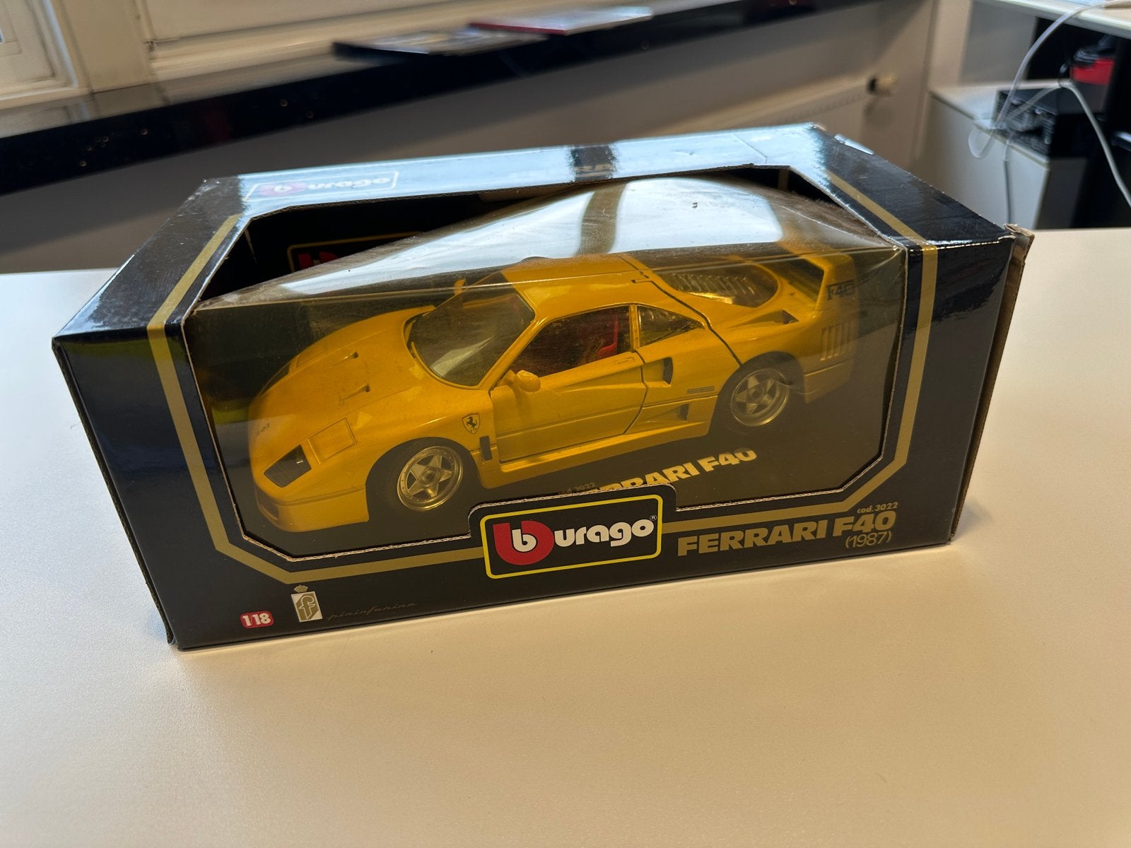 Burago Ferrari F40 schaalmodel 1:18 Geel, Ophalen, Nieuw, Auto, Bburago