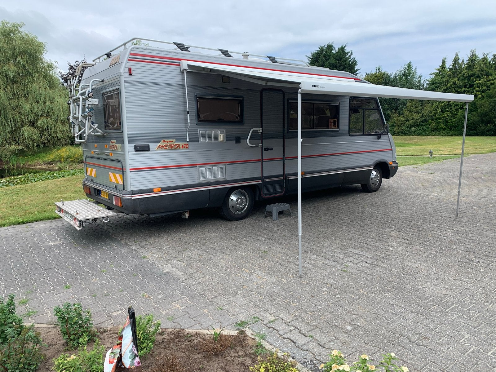 Fiat Ducato Maxi 1996 - 7 persoons camper, zelfvoorzienend, Caravans en Kamperen, Overige merken, Rondzit, Airco, Particulier