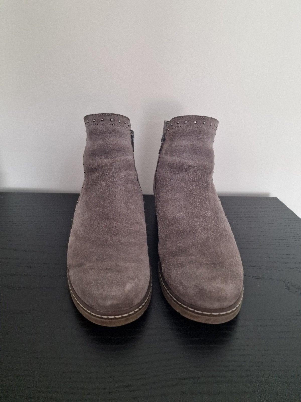 Gabor Comfort H Wijdte Enkellaarsjes Grijs Suede Maat 39, Lage of Enkellaarzen, Gabor, Ophalen of Verzenden, Zo goed als nieuw