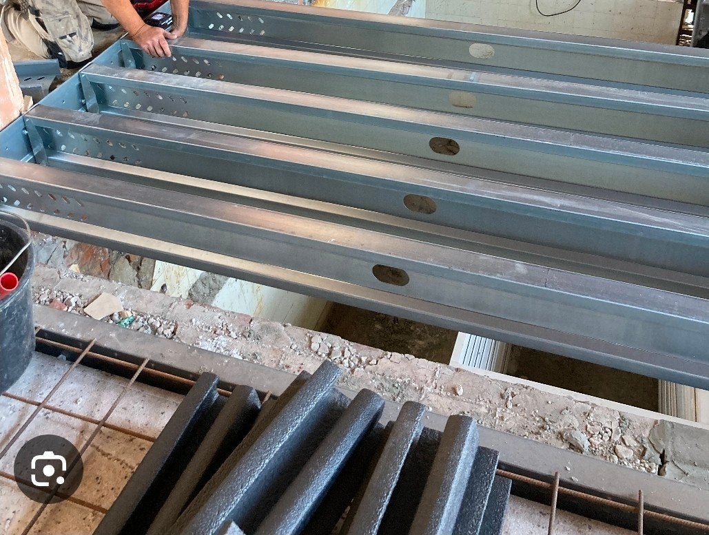 Metalen liggers voor verdiepingsvloer/magazijnvloer, Ophalen, Zo goed als nieuw, IJzer