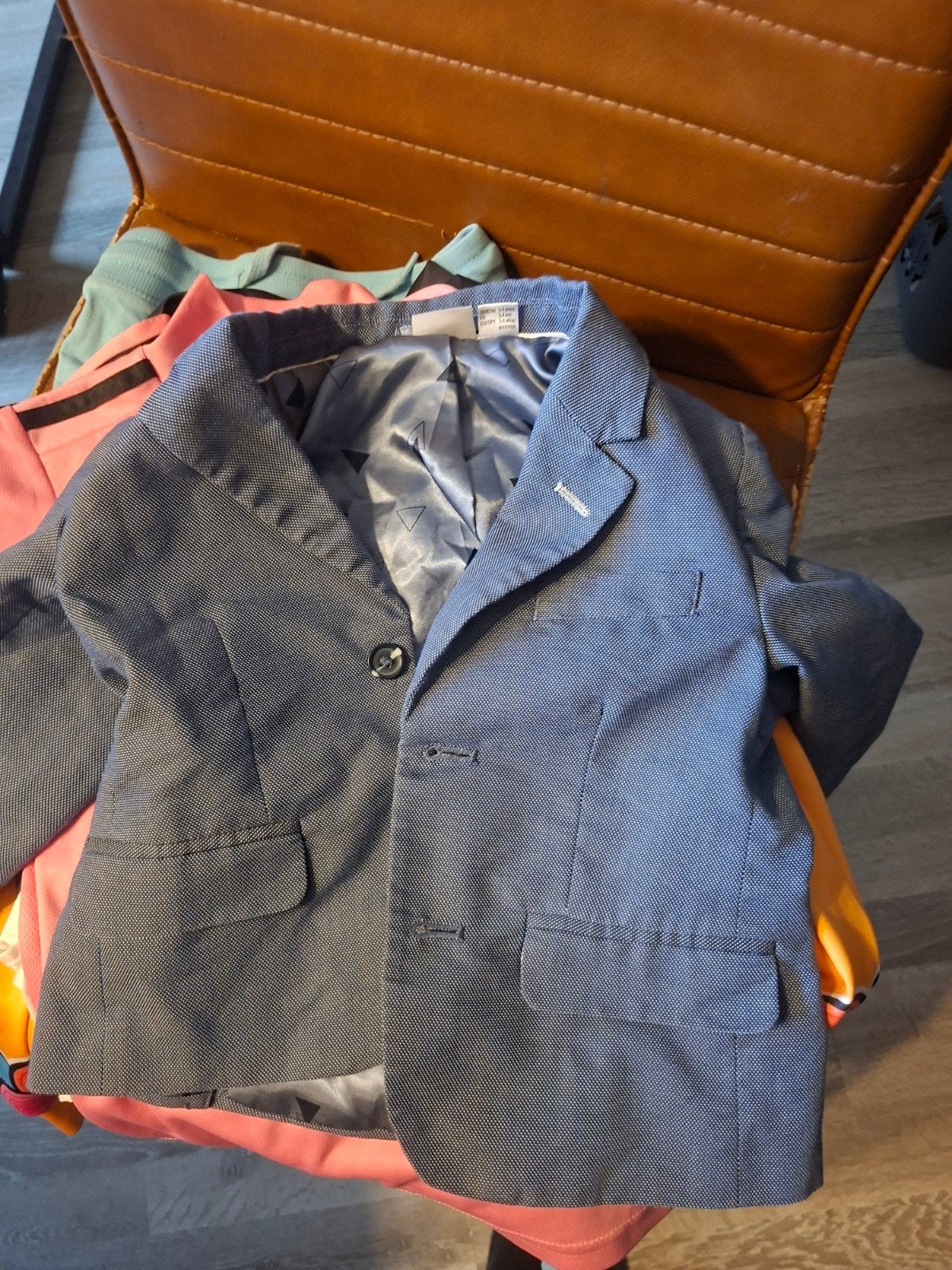 Nette blauwe blazer voor jongens, maat 104, Ophalen of Verzenden, Zo goed als nieuw, Onbekend, Jongen