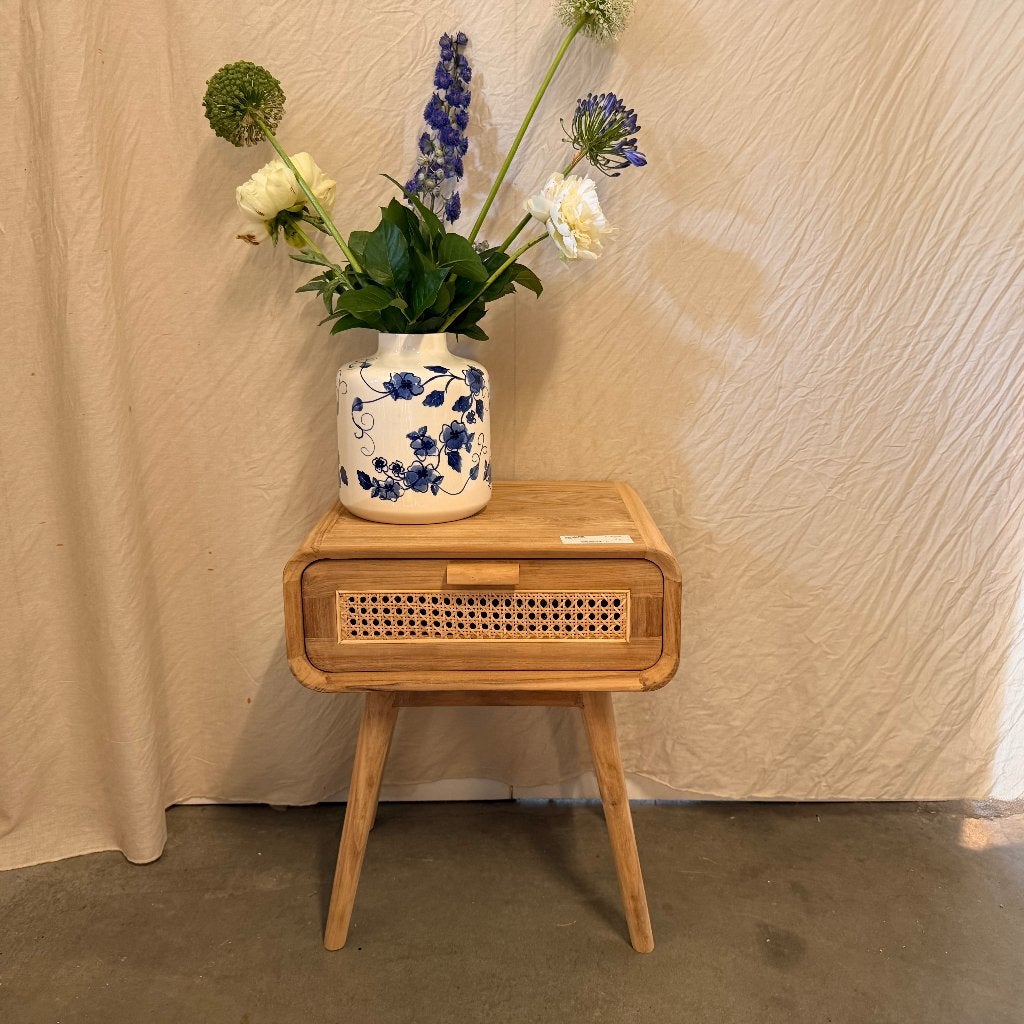 houten nachtkastje teak - 60 cm hoog - Gratis bezorgd, TTM Wonen, Meubels – (Perzische) Tapijten en Woonaccessoires, Taag 63, 2491 CS, Den Haag (Forepark)