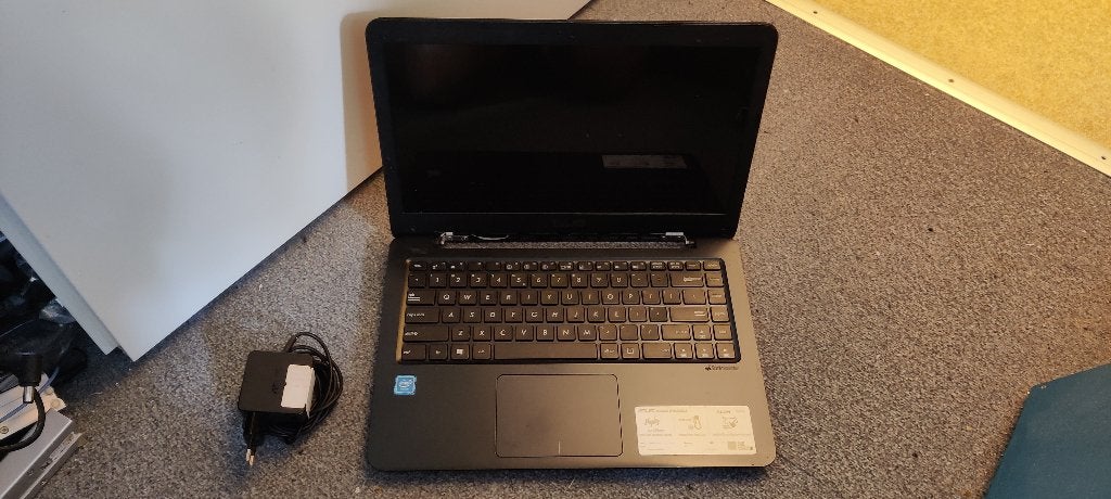 Asus F402NA-GA182T (Zwart) 5-9, Gebruikt, 2 tot 3 Ghz, Ophalen of Verzenden, 15 inch