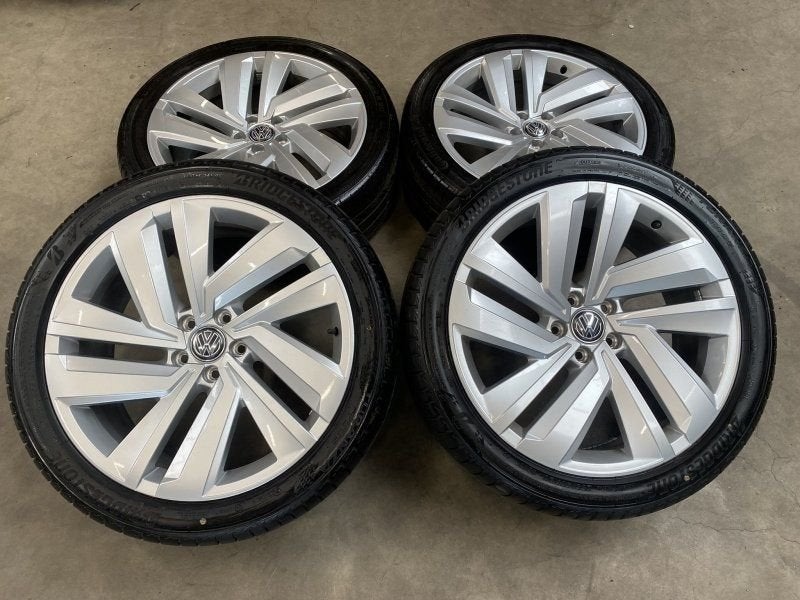 20 inch originele velgen + zomerbanden Volkswagen Tiguan