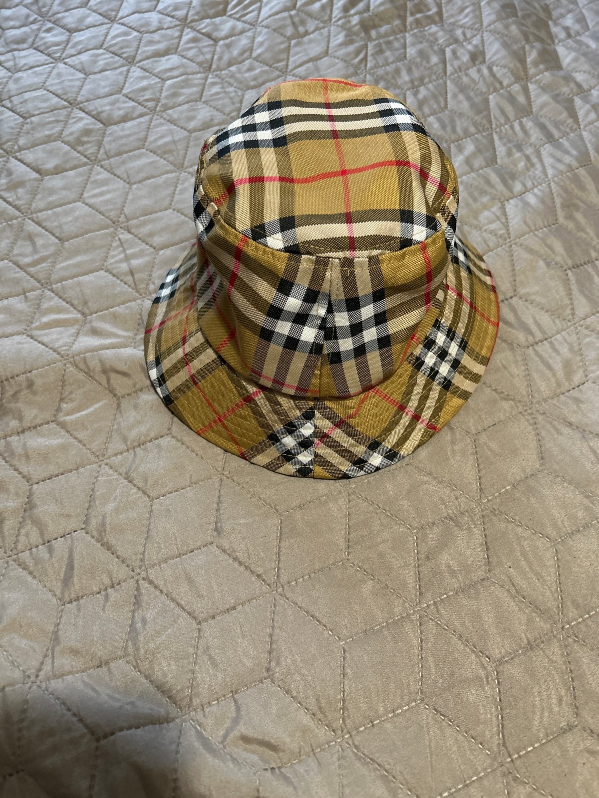 Burberry stijl bucket hat - Nieuw, Ophalen of Verzenden, Nieuw, One size fits all, Hoed