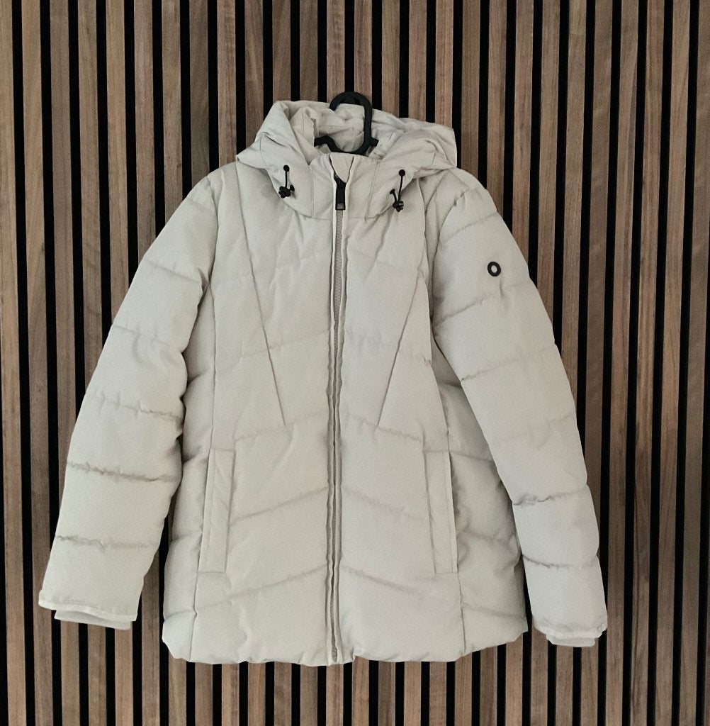 Winterjas Covered! Maat: M Nieuw!, Kleding | Dames, Maat 38/40 (M), Beige, Nieuw, Ophalen of Verzenden