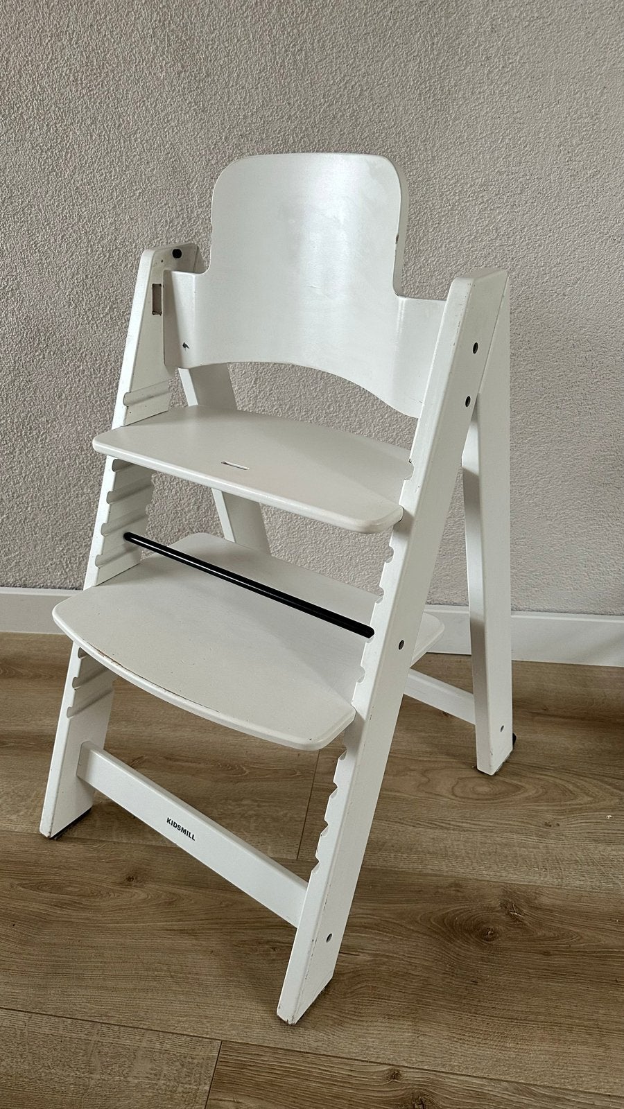 Kidsmill Meegroeistoel Wit met Gordel en Stoelverkleiner, Ophalen, Gebruikt, Meegroeistoel, Gordel(s)