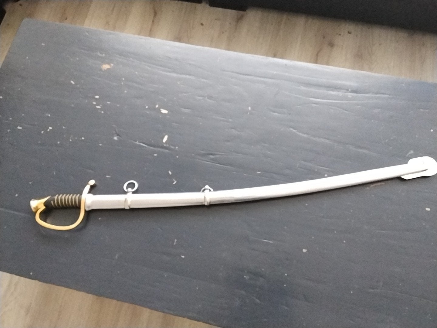 Militair sabel met schede - 95 cm, Ophalen of Verzenden, Overige soorten, Overige gebieden, Zwaard of Sabel
