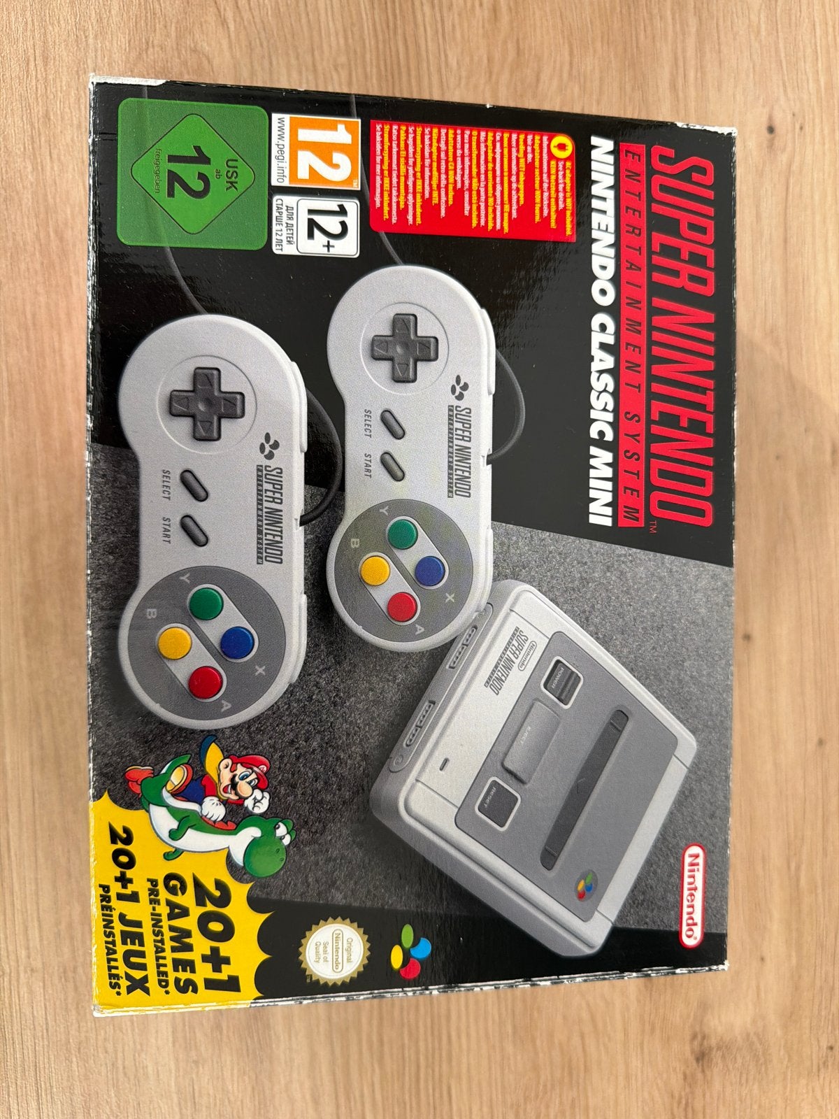 Nintendo Classic Mini SNES - 20+1 games, 2 controllers, Spelcomputers en Games, Ophalen of Verzenden, Gebruikt, Met 2 controllers