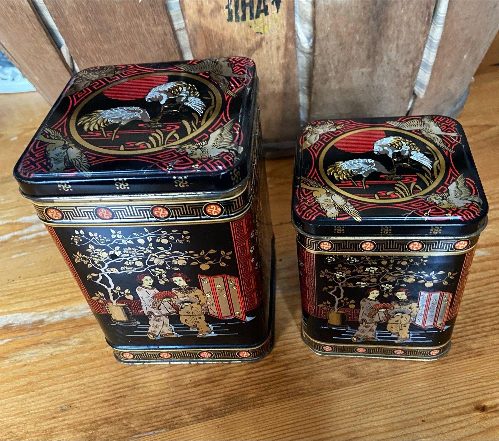Set van 2 vintage Chinese theeblikken met kraanvogels, Ophalen of Verzenden