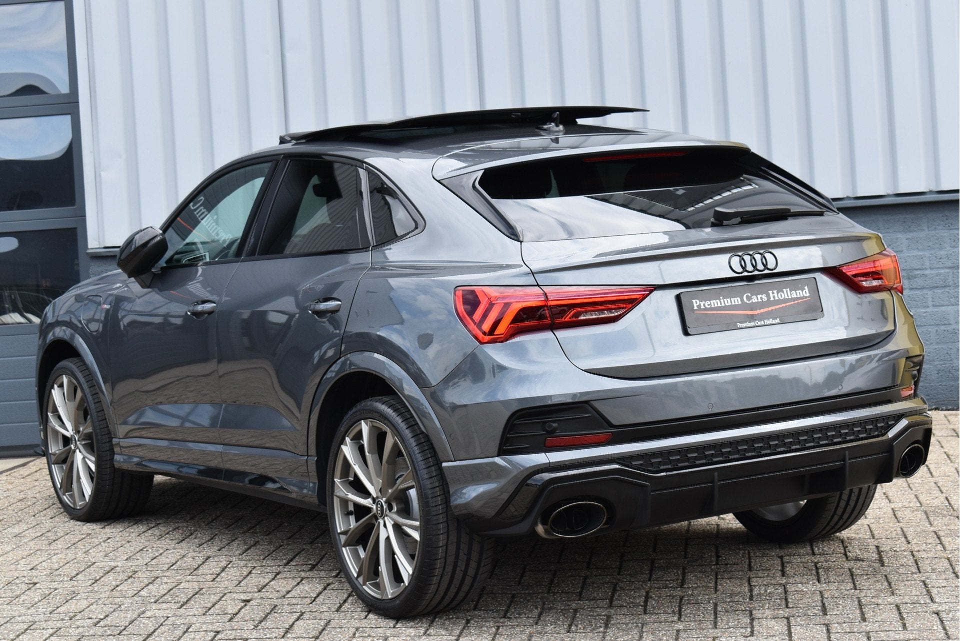 Audi Q3 Sportback 45 TFSI e S-Line RSQ3 Pano Leder Camera Ma, Gebruikt, Euro 6, 245 pk, Hybride Elektrisch/Benzine